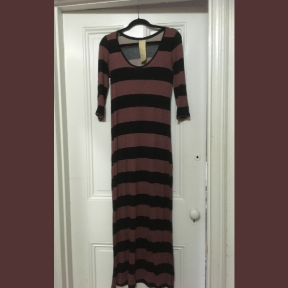 COMPLOT Striped Maxi Dress